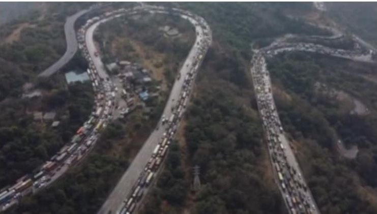 “३२ तासांची कोंडी, पण हजारो जीव वाचले” पेरूच्या खुट्टीने टळला महाभयंकर स्फोट !