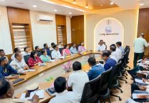 गणेश मंडप तातडीने हटवा; प्रलंबित विकासकामांना गती द्या : आयुक्त डॉ. राजेंद्र भारूड