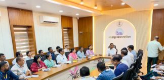 गणेश मंडप तातडीने हटवा; प्रलंबित विकासकामांना गती द्या : आयुक्त डॉ. राजेंद्र भारूड